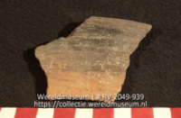 Aardewerk (fragment) (Collectie Wereldmuseum, RV-2049-939)