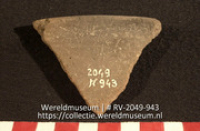 Aardewerk (fragment) (Collectie Wereldmuseum, RV-2049-943)