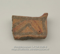 Beschilderd aardewerken fragment (Collectie Wereldmuseum, TM-3189-8)