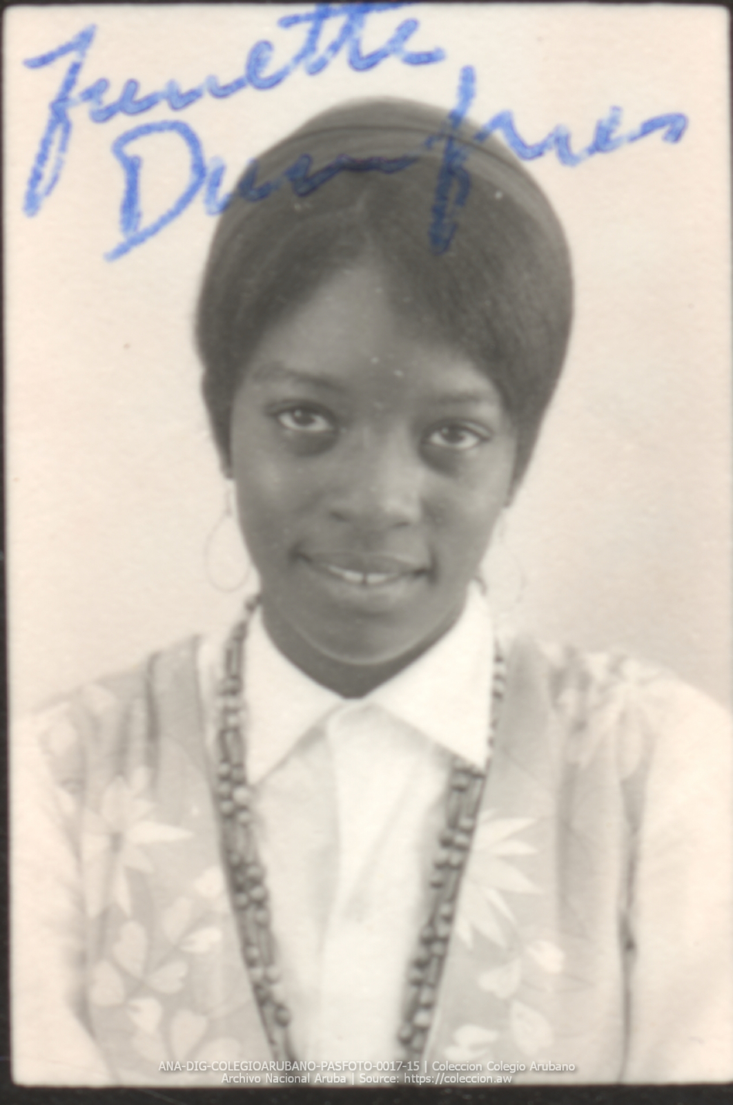 Coleccion Colegio Arubano Blad 17 Pasfoto 15 Coleccion Aruba coleccion-colegio-arubano-blad-17-pasfoto-15-coleccion-aruba