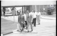 Sr. Betico Croes a bai Miami pa un Operacion, 3 september 1985, Image # 3, BUVO