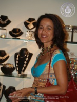 Fashion finds are revealed to the public in Galleria Mall of the Mar Azul complex, set2, image # 6, The News Aruba