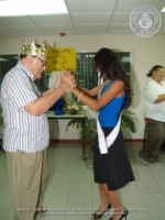 Newly crowned Miss Aruba brightens the day of the residents of St. Michael's Pavijoen, image # 27, The News Aruba