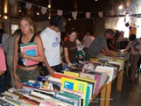 Sunday morning islanders were lined up to line their shelves, image # 8, The News Aruba