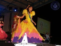 Hillyan Croes is named Carnival Youth Queen 2006, image # 8, The News Aruba