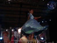 Hillyan Croes is named Carnival Youth Queen 2006, image # 29, The News Aruba