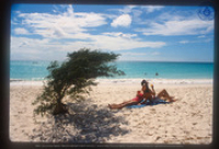 Strandscene, Aruba, Aruba Tourism Bureau