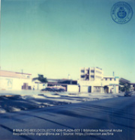'Polaroid-foto's Plaza-plein' - Beeldcollectie BNA, #006-PLAZA-003 - Playa - Oranjestad