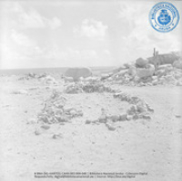 Lokatie van de eerste kapel van Alto Vista, gemarkeerd met stenen, 1950 (Dr. Johan Hartog Collection)