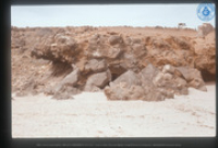 Rotsplateau, strand ter hoogte van afscheidingsmuur Seroe Colorado/Colony, Aruba, Vredebregt, Casper