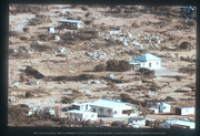 Omheinde cunucu en cunucuhuis te Piedra Plat/Seroe Pita, gezien vanaf Hooiberg, Vredebregt, Casper