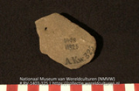 Bijl (fragment) (Collectie Wereldculturen, RV-1403-325)