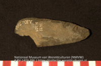Bijl (fragment) (Collectie Wereldculturen, RV-1403-396)