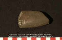 Bijl (fragment) (Collectie Wereldculturen, RV-1403-399)