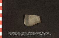 Bijl (fragment) (Collectie Wereldculturen, RV-1403-426)