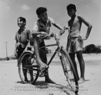 Arubaanse kinderen (Collectie Wereldculturen, TM-20003672), Lawson, Boy (1925-1992)