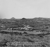 Landschap bij Sabana Grandi (Collectie Wereldculturen, TM-20003754), Lawson, Boy (1925-1992)
