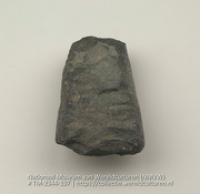 Stenen bijlkling (Collectie Wereldculturen, TM-2344-197)