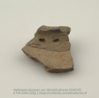 Aardewerken fragment (Collectie Wereldculturen, TM-2344-226g)