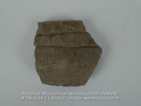 Aardewerk fragment (Collectie Wereldculturen, TM-3214-2)