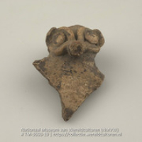Aardewerken dierenkop afkomstig van een pot (Collectie Wereldculturen, TM-3603-19)