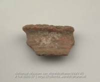 Voetringfragment van een aardewerken pot (Collectie Wereldculturen, TM-3603-37)